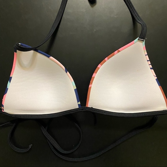 VS PINK Tropical Push Up Triangle Bikini Top - Picture 3 of 6